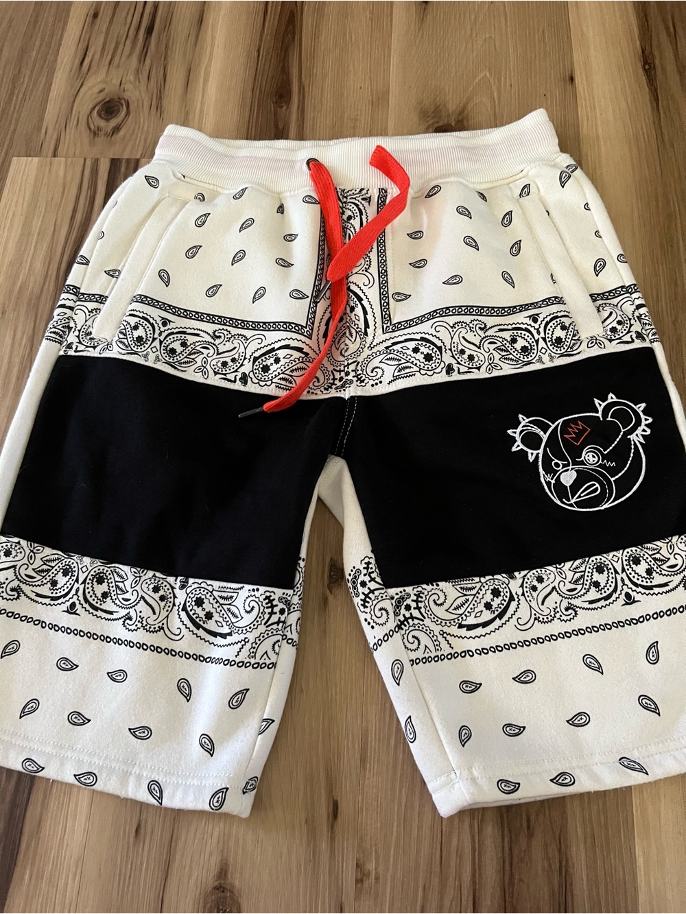 Screenshot Bear Shorts Small